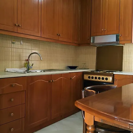 Ari Apartment *